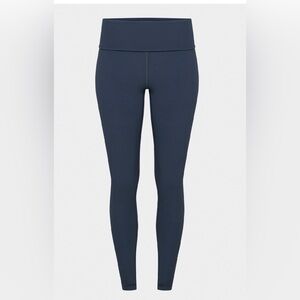 BRAND NEW Aritzia fold over leggings !